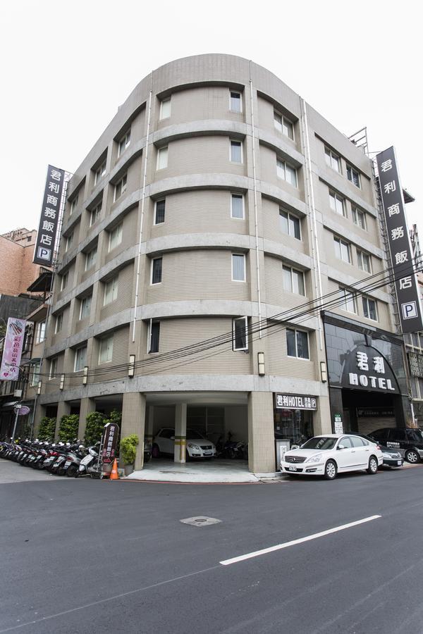 Junli Hotel Banciao Bagian luar foto